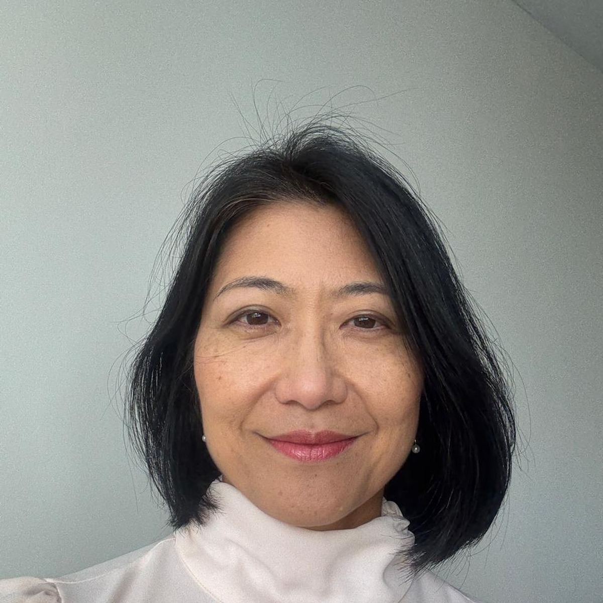 Dra. S?lvia Takanohashi Kobayashi - Oftalmologista na Raro Cl?nica da Vis?o